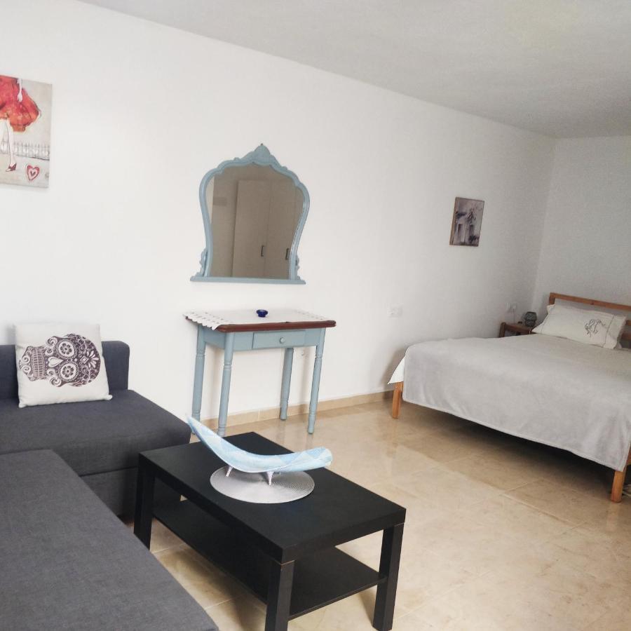 One Bedroom Apartment In Tazacorte Esterno foto